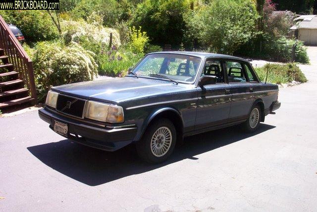 Volvo -- 89 244DL