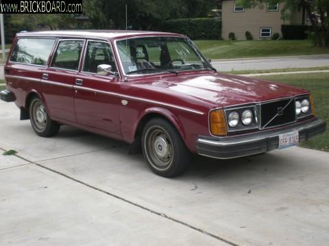 Volvo -- 1976 265 DL